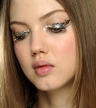 make up gallery_big_chunky-glitter-eye-makeup-chanel